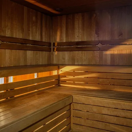 Relax & Luxury A4 Aparthotel